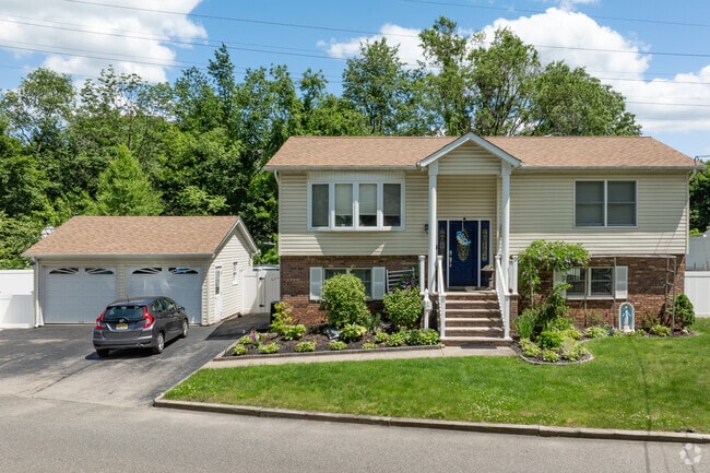 Colonial style homes, sometimes with detached garages, are the norm throughout Wanaque, NJ.