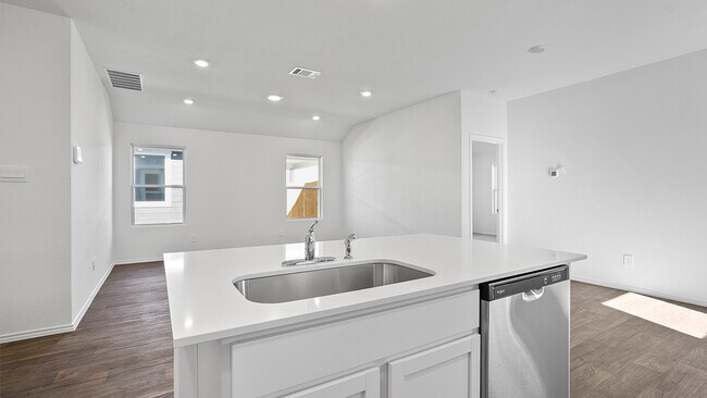 132 Celosia Loop, Kyle, TX 78640 - photo 7