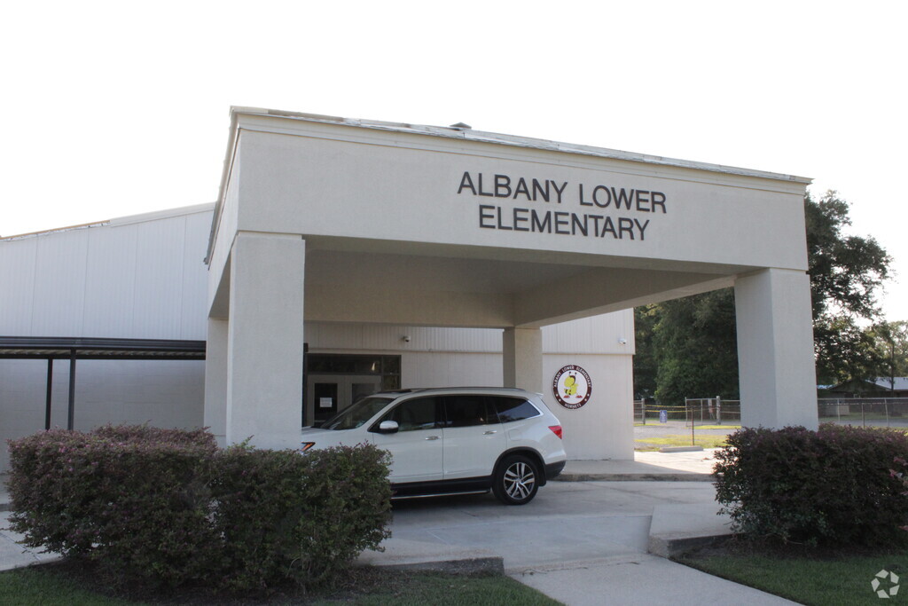 Main entrance to Albany Lower Elementary School in Livingston Parish, Albany LA