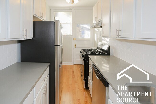 1932 W Winona St unit 3, Chicago, IL 60640 - photo 3