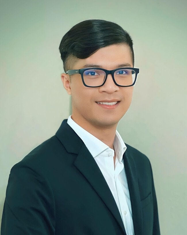 Agent Photo