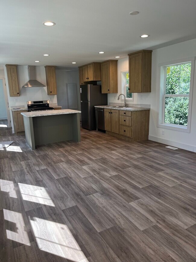 800 Woodland Trail, Mandan, ND 58554 - photo 4