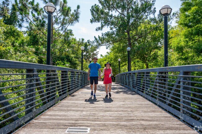 Florida Botanical Gardens offers 90 acres of diverse natural habitats for Walsingham locals.