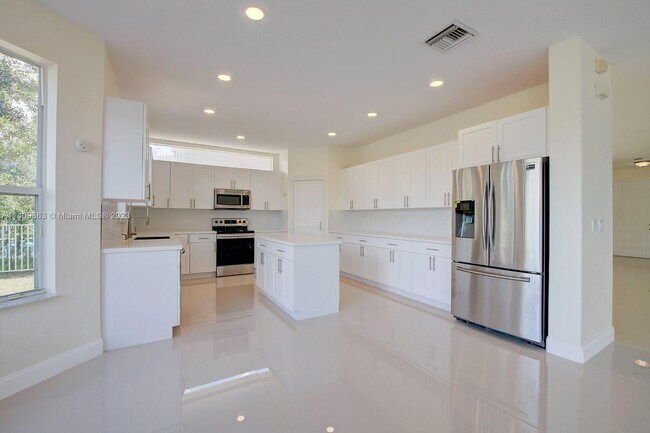 15711 SW 53rd Ct, Miramar, FL 33027 - photo 7