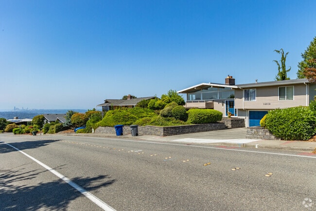 You can be sure to see some stunning views from many homes in the Somerset neighborhood.