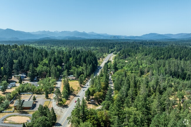 Cave Junction is a small rural town in Southern Oregon and is located along the Siskiyou Mountains.