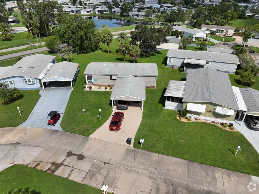 158 Osprey Cir, Ellenton, FL 34222 - photo 2