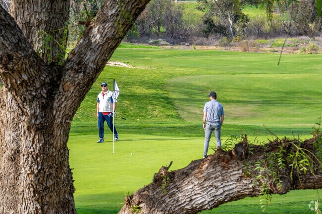 Wood Ranch Country Club is loved by locals throughout Simi Valley, California.