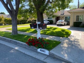 10207 Louise Ave, Northridge, CA 91325