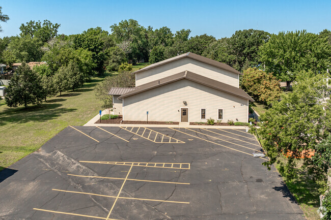 Coon Rapids Christian School has a student-teacher ratio of 7 to 1