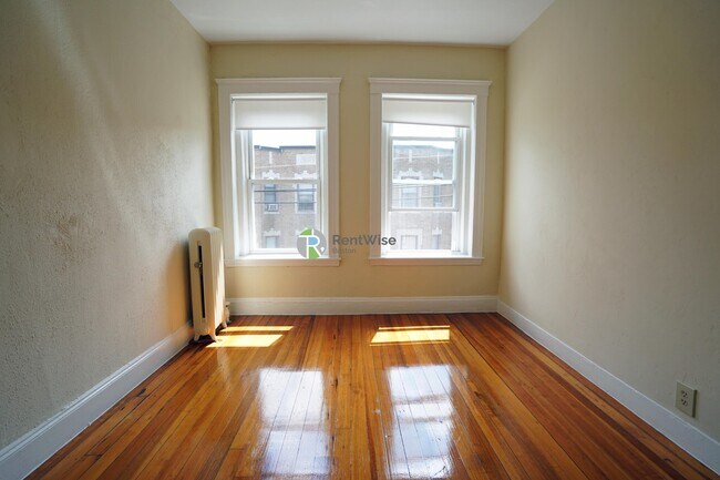 165 Kelton St unit 23, Allston, MA 02134 - photo 2