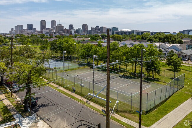 The Lafitte Greenway offers many athletic options in the Tulane-Gravier neighborhood.