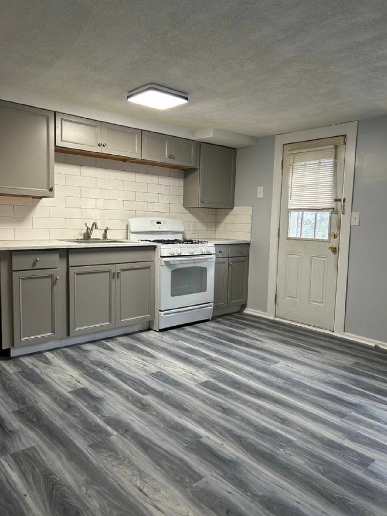 101 Lily St unit 2nd Flr, Paterson, NJ 07522 - photo 1