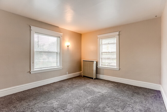 1651 Minnehaha Ave W, Saint Paul, MN 55104 - photo 5