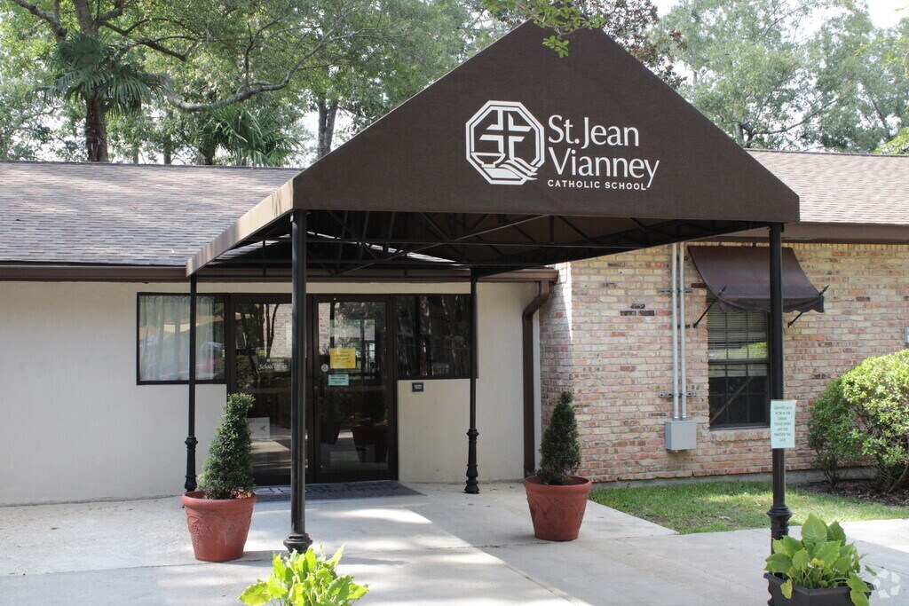 Main Entrance to St. Jean Vianney Catholic School in Shenandoah, Baton Rouge LA