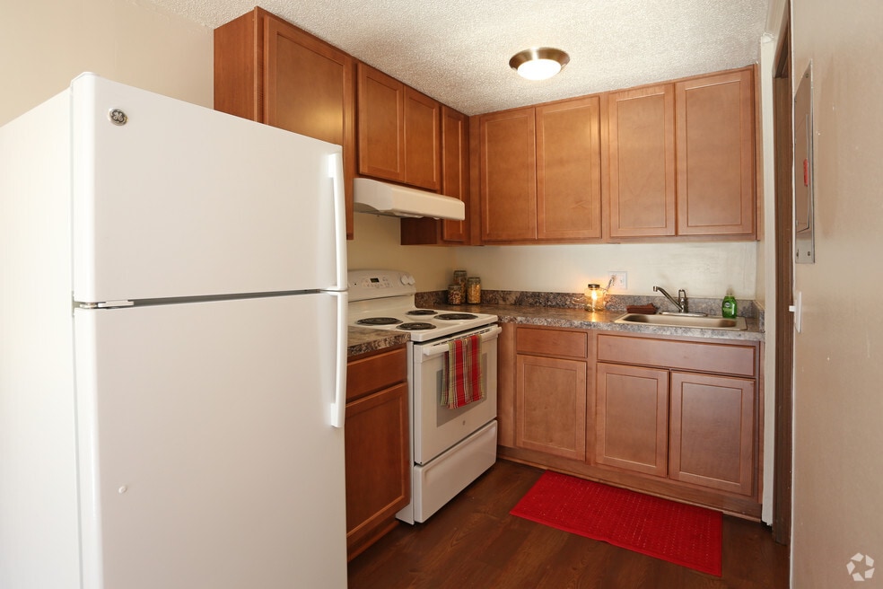 Renovated 2 bedroom apartment