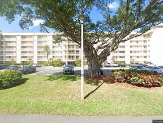 2651 S Course Dr, Pompano Beach, FL 33069