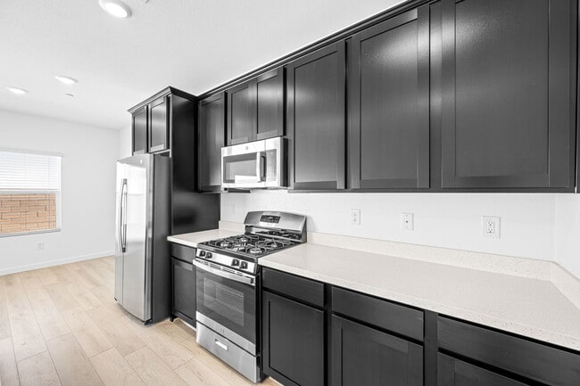 3350 Dancing Waters St, Las Vegas, NV 89129 - photo 6