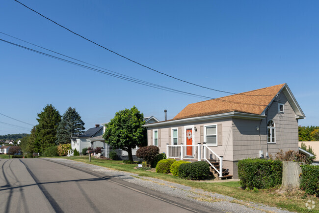 Strabane's quiet streets and proximity to Pittsburgh draw residents.