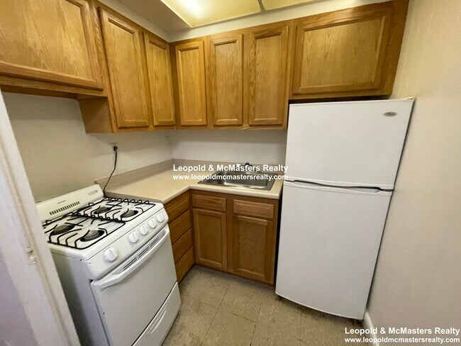 77 Chiswick Rd unit 12A, Brighton, MA 02135 - photo 4