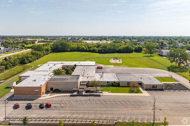 West Ridge Elementary School is surrounded by green-space for students to enjoy.