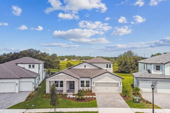 31293 Hayman Loop, Wesley Chapel, FL 33545 - photo 4