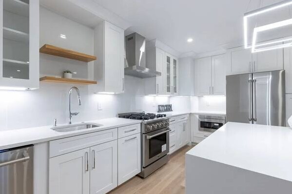 10 Belmont St unit 1, Newton, MA 02458 - photo 2