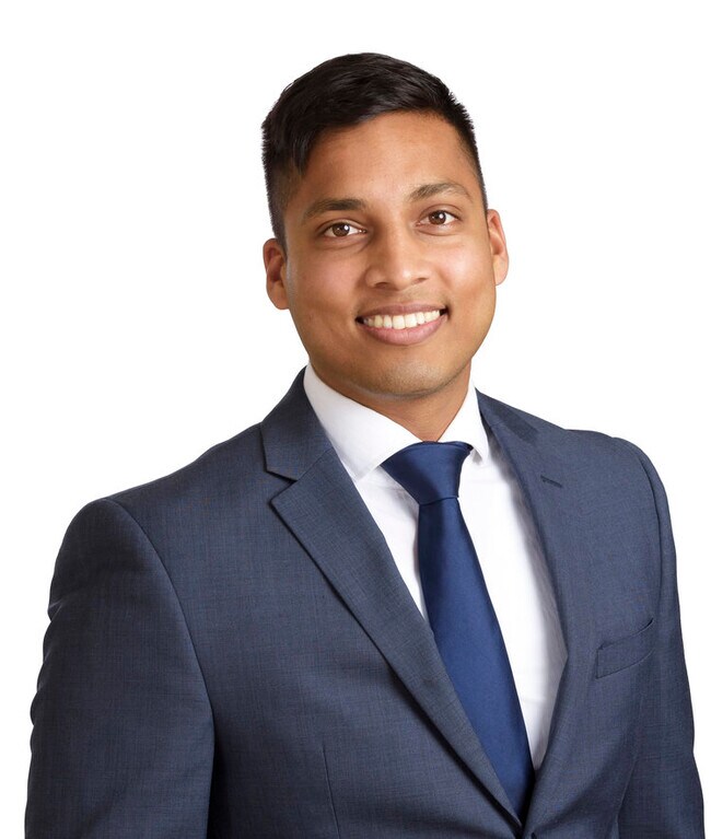 Agent Photo