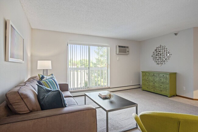 Northpointe, Coon Rapids, MN 55433 - photo 3