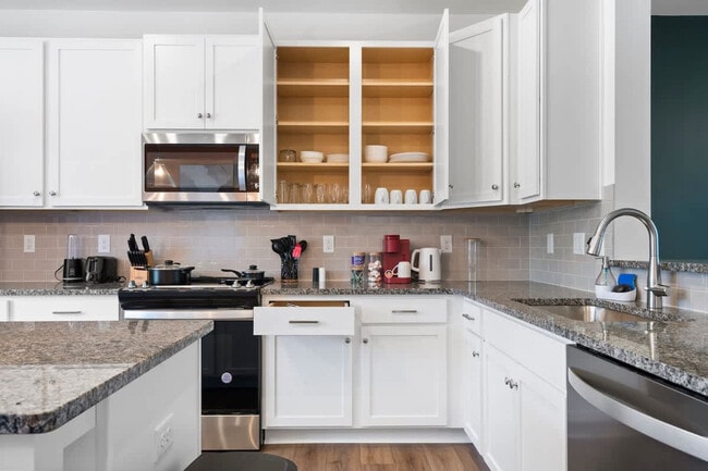 4118 Bunker Dr unit ID1367336P, Charlotte, NC 28216 - photo 4