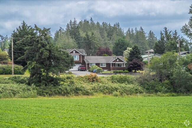 Bay View homes are often just across the street from miles and miles of open farmland.