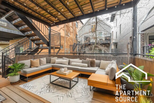 1337 W Walton St unit 1, Chicago, IL 60642 - photo 6