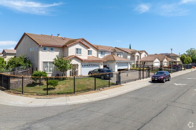 A three bedroom home in Avondale are between $280,000 and $520,000.