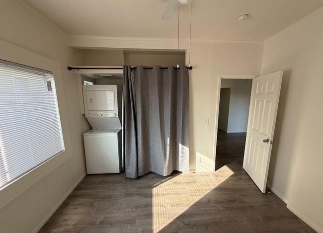 420 N Rose Place unit 424, Long Beach, CA 90802 - photo 7