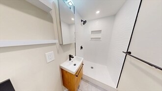 31-35-35 India St unit 202, Boston, MA 02110 - photo 5