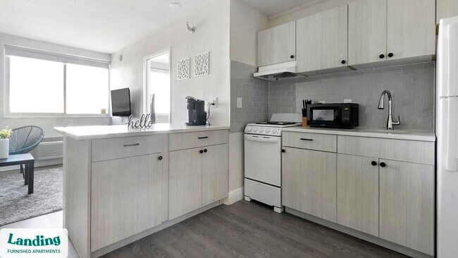 305 Dr M L K Jr St S unit 1039.1403631, Saint Petersburg, FL 33705 - photo 6