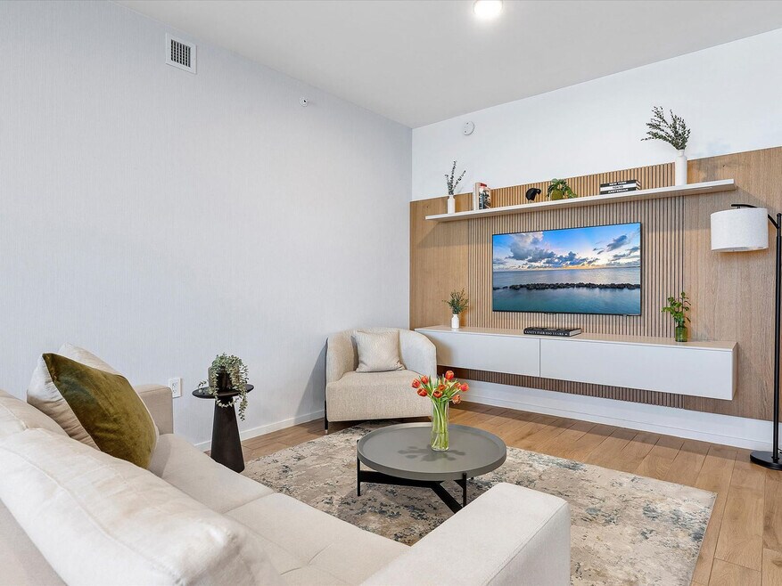 The Elser unit ID1283026P, Miami, FL 33132 - photo 1