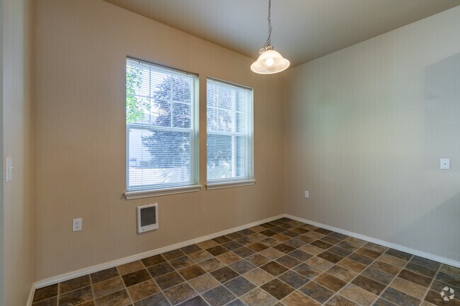 Hawks Point Apartments, Salem, OR 97303 - photo 3