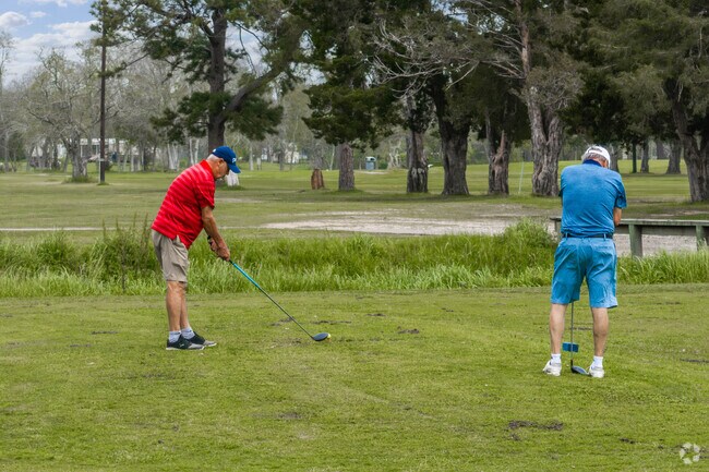 Austin Bayou Golf Course offers scenic play near Liverpool.