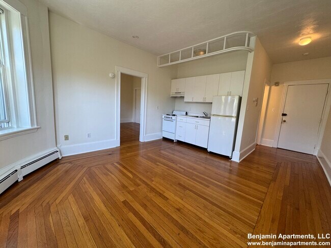 17 Fairbanks St unit 23, Brookline, MA 02446 - photo 4