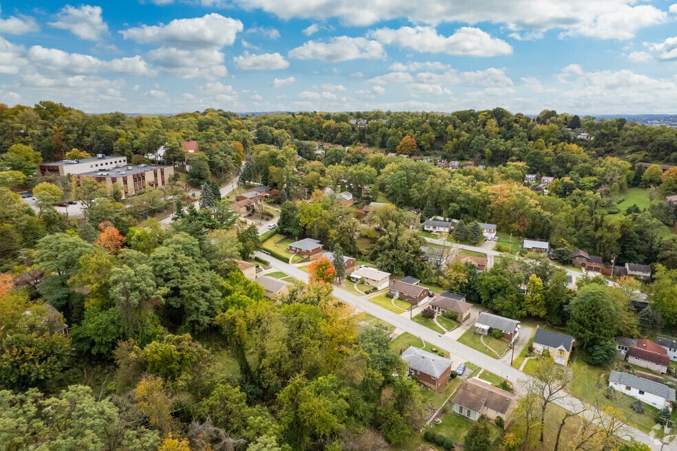 Neighborhood_BraddockHills546760_V3_111723
