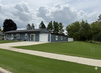 621 Cook St, De Pere, WI 54115