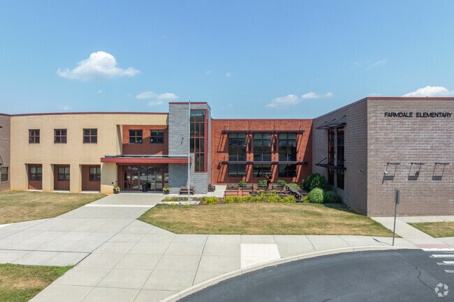 Farmdale Elementary School serves grades K-6.