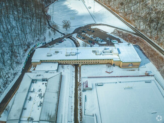 Beaver Area Middle School earns a B+ overall grade from niche.com.