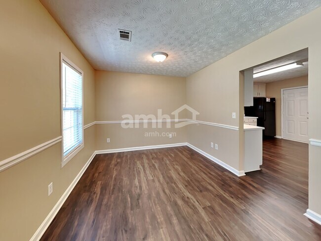 311 Crosswalk Dr, Auburn, GA 30011 - photo 5
