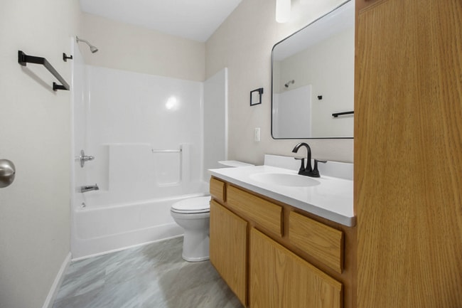 1504 Cornerstone Ct unit A, Marion, IL 62959 - photo 4