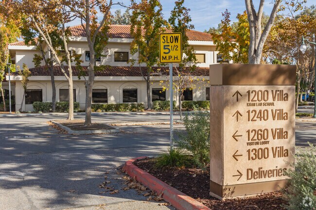 Khan Lab School is a is a non-profit, mastery-based school in Mountain View.