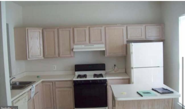 21 21st St SE, Washington, DC 20020 - photo 2