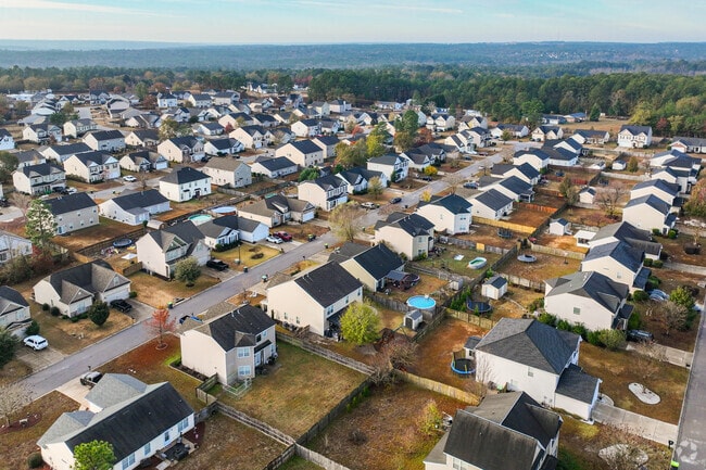 Red Bank contains many newly built communities.