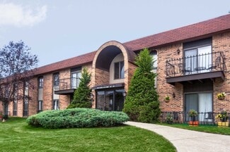 9614 Dona Ct, Crown Point, IN 46307